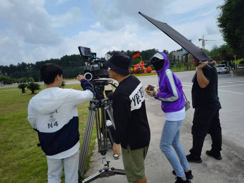 钢城区极致互动，未来愿景宏大，致力于成为全球领先的产品宣传视频企业